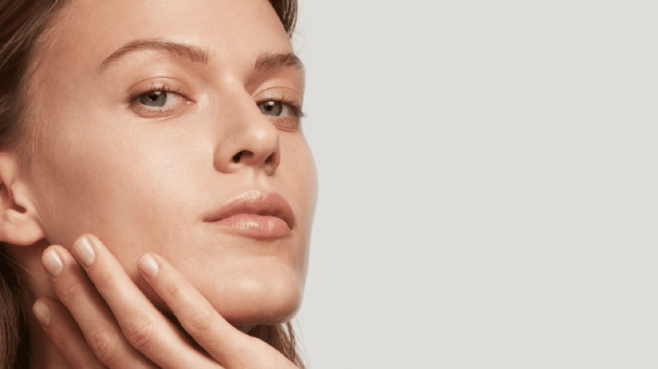 SKINOVAGE PX es parte de tu rutina skincare diaria: protege del sol, previene arrugas y cuida piel sensible, grasa