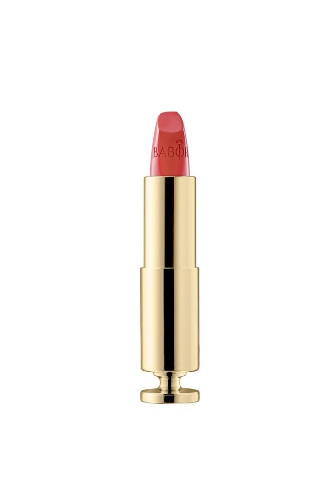 Lápiz labial mate BABOR en tono Sunset Beach, con textura cremosa, hidratación profunda, y efecto volumen ideal para maquillaje pro.
